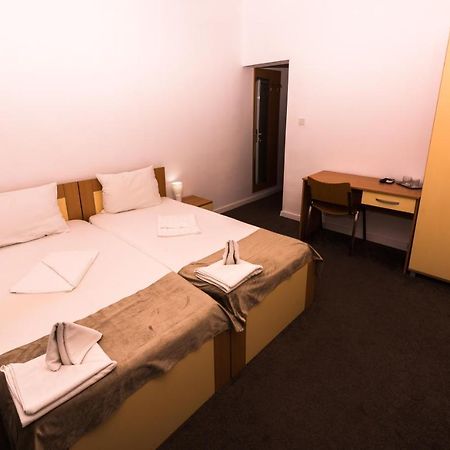 Manea Orsova Hotel Kültér fotó