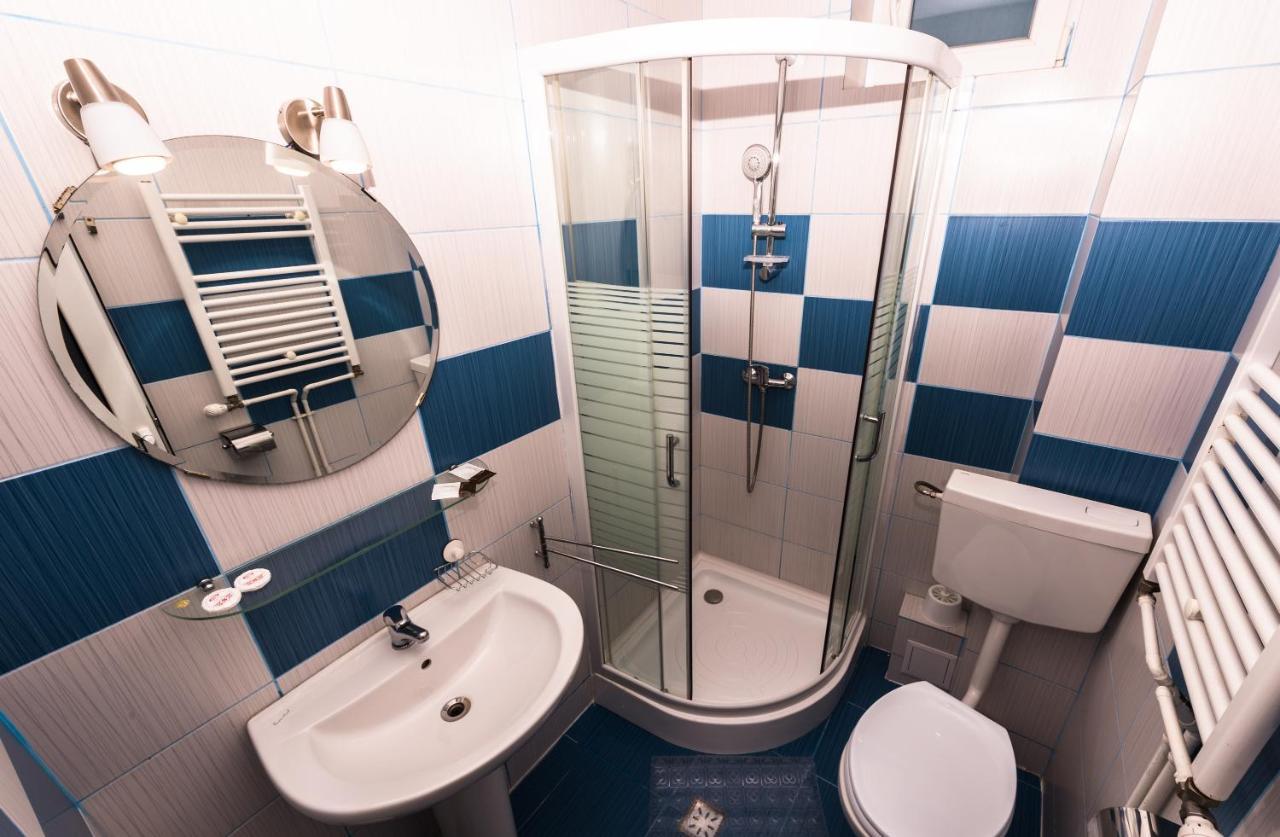 Manea Orsova Hotel Kültér fotó