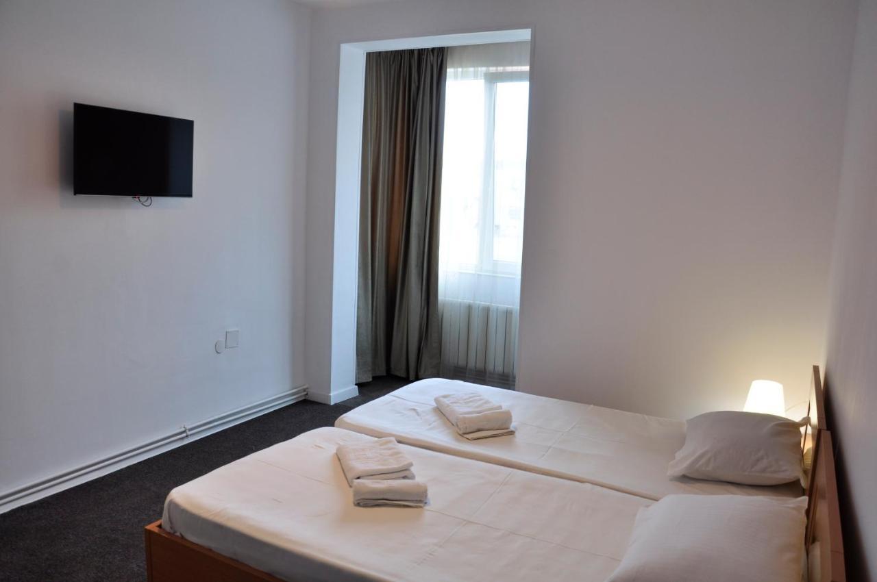 Manea Orsova Hotel Kültér fotó
