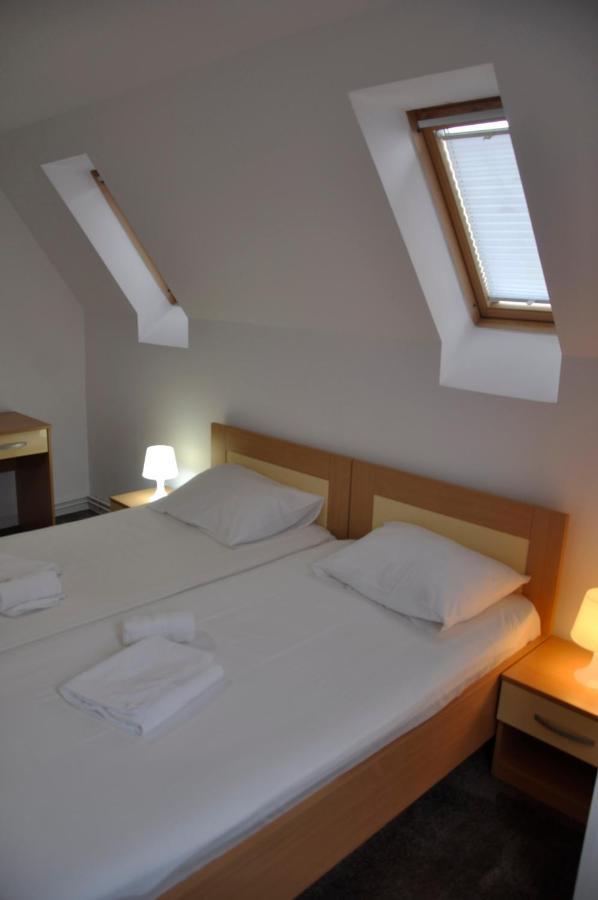 Manea Orsova Hotel Kültér fotó
