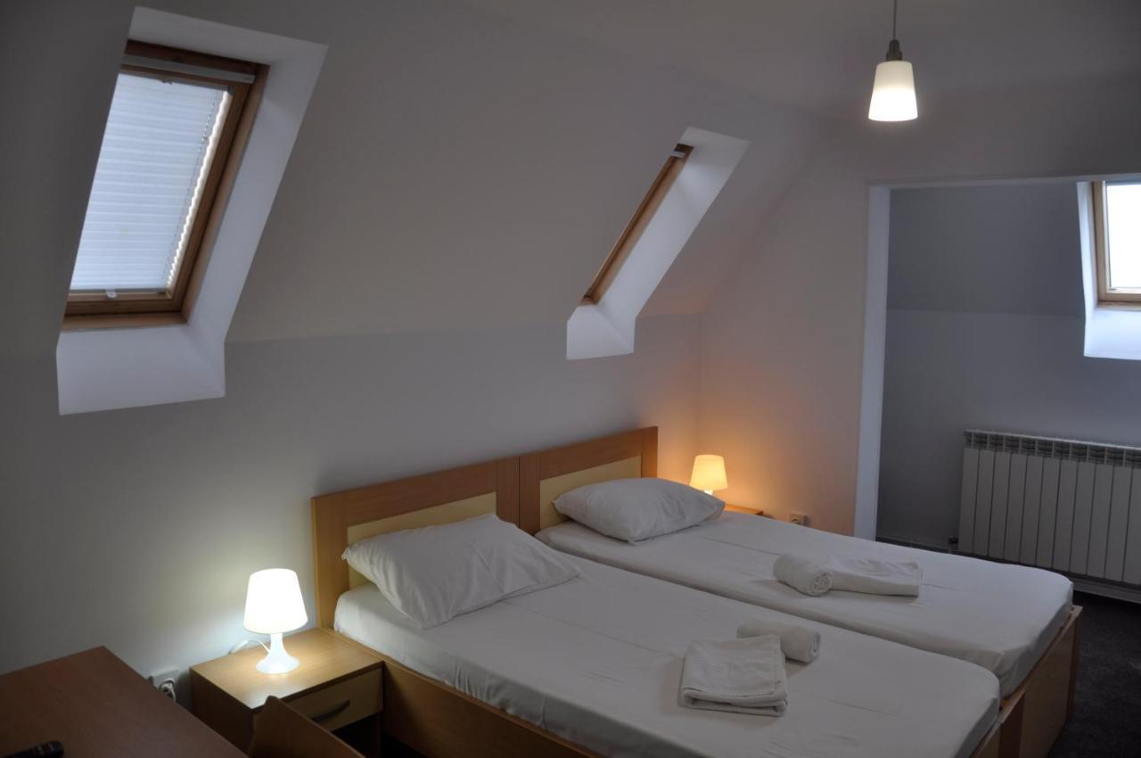 Manea Orsova Hotel Kültér fotó