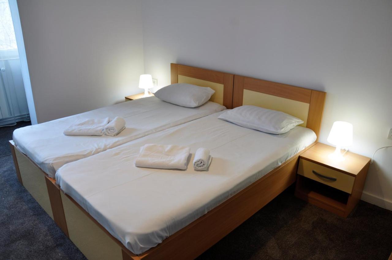 Manea Orsova Hotel Kültér fotó